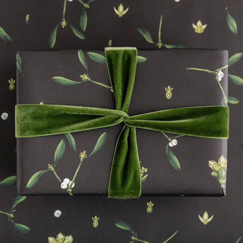 Mistletoe - Black - Christmas Gift Wrap